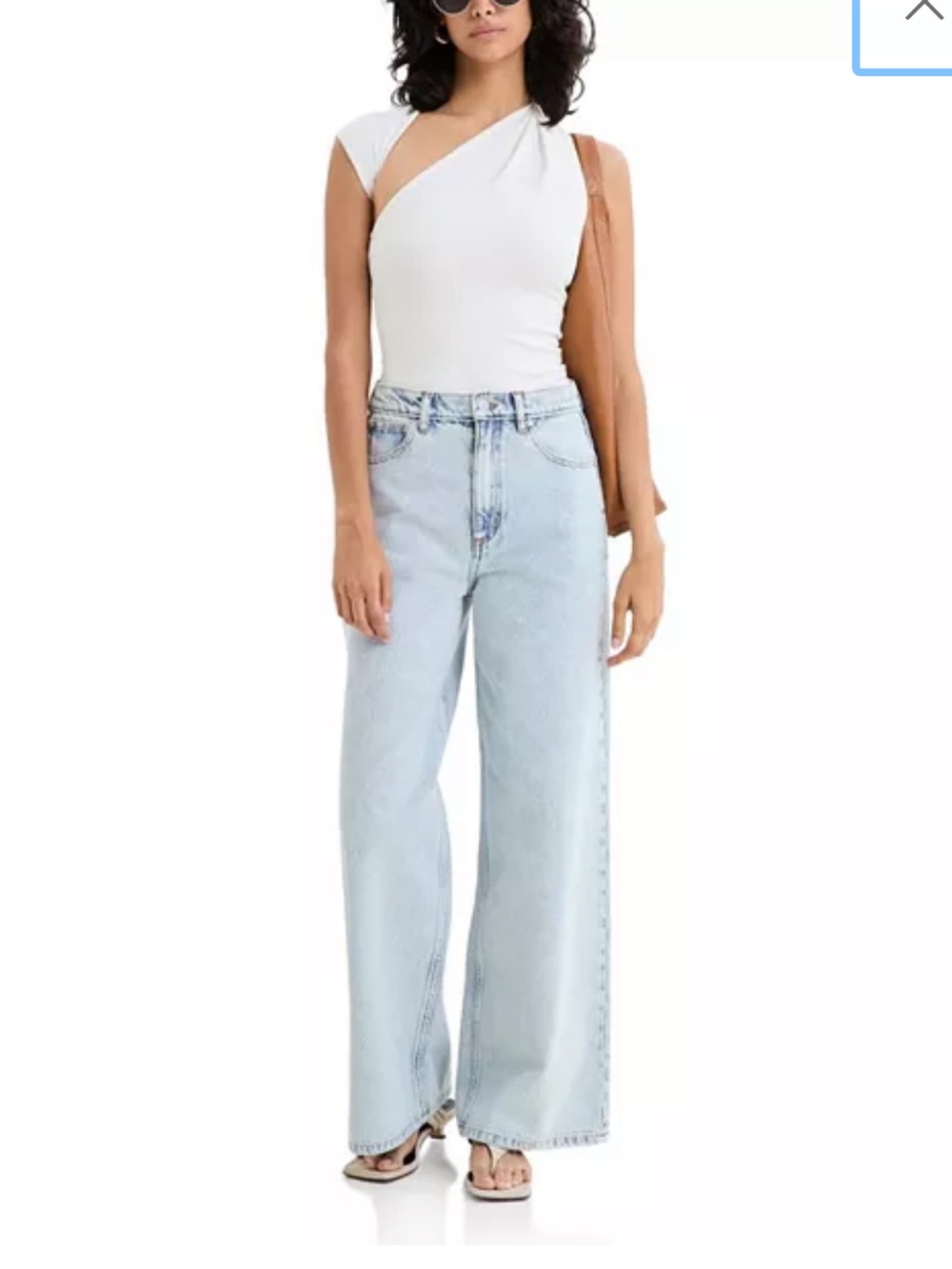 Marcella NYC Manhattan Sleeveless Top Off White - Picture 11 of 14